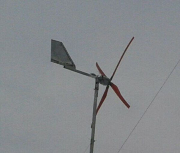 Ветрогенератор, лопасти, ветряк.